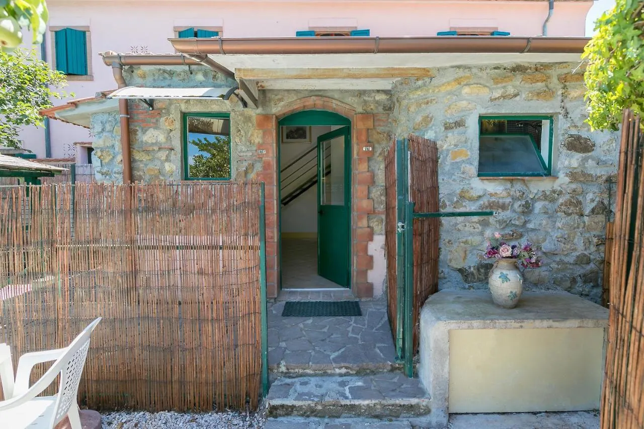 Aparthotel Residenza Solferino Castiglioncello 0*,  Itálie